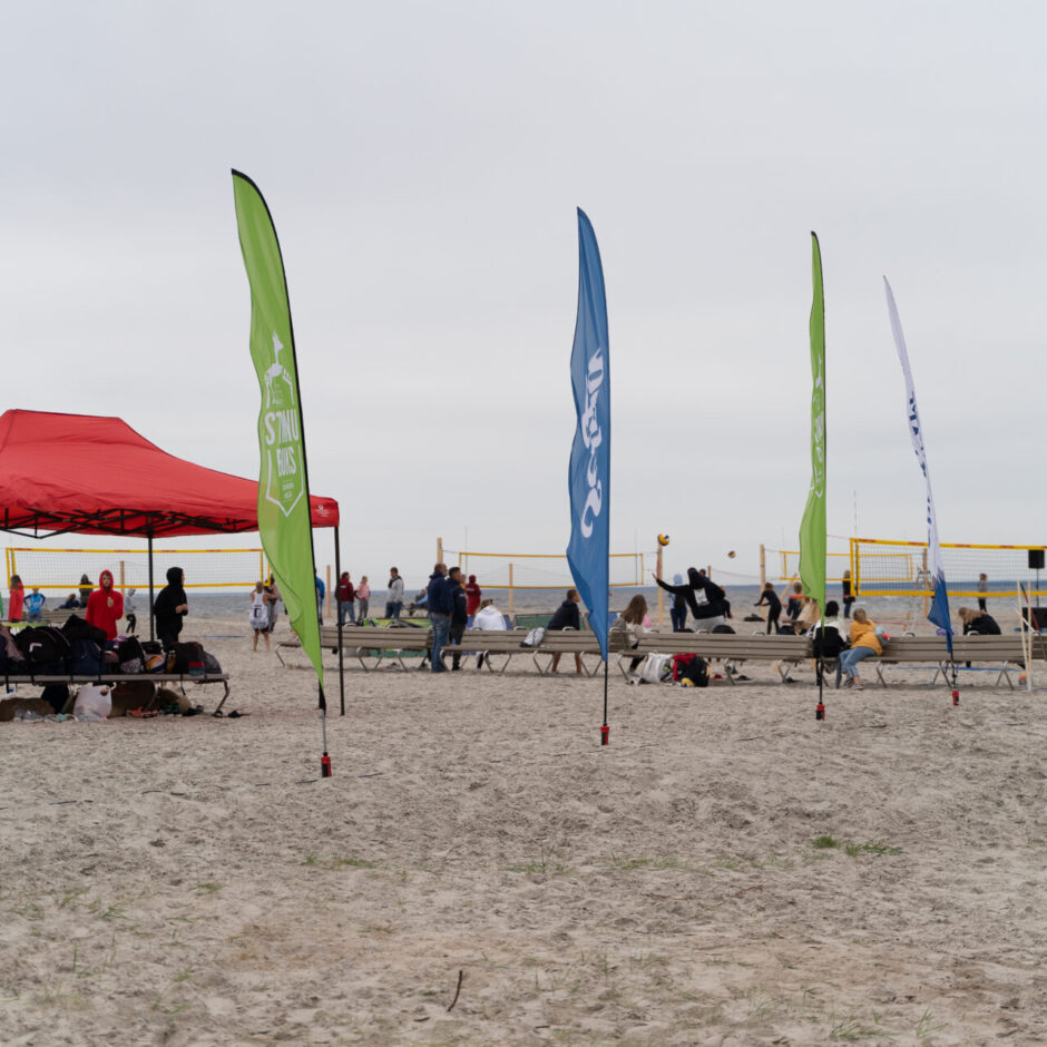 Pludmales volejbola turnīrs Engures pludmalē